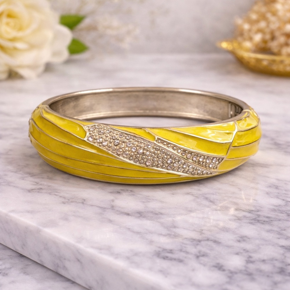 Elegant Yellow and Silver Bracelet